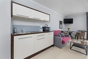 Avangard Świnoujście by Renters