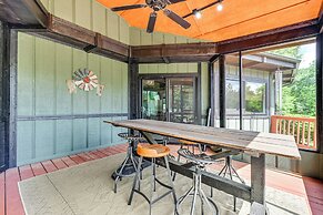 Peaceful Concord Cabin Near Parks & Hiking!