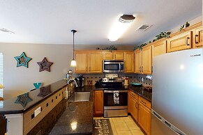 Ww I303 Guadalupe Paradise! 3 Bedroom Condo by RedAwning