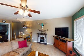 Ww I303 Guadalupe Paradise! 3 Bedroom Condo by RedAwning