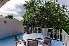 Ww I303 Guadalupe Paradise! 3 Bedroom Condo by RedAwning