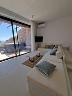 MvibesMykonos homes and studios