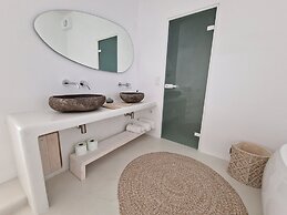 MvibesMykonos homes and studios