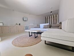 MvibesMykonos homes and studios