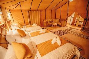 Merzouga Luxury Camp