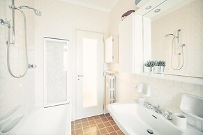 Boscobello Seaview Apartment