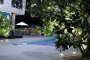 Saipan IRIS Pool Villa