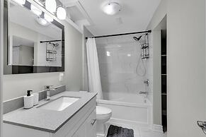 Mississauga Manor - Meadowvale