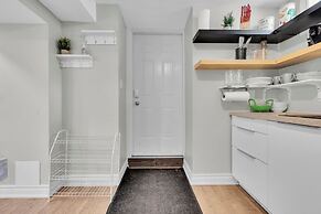 Mississauga Manor - Meadowvale