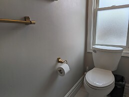 Mississauga Manor - Meadowvale