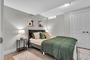 Mississauga Manor - Meadowvale