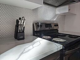 Mississauga Manor - Meadowvale