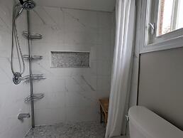 Mississauga Manor - Meadowvale