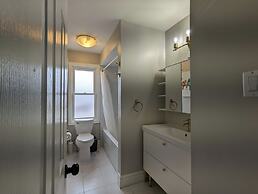 Mississauga Manor - Meadowvale