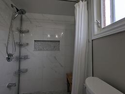 Mississauga Manor - Meadowvale