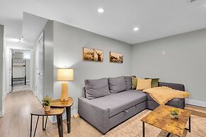 Mississauga Manor - Meadowvale