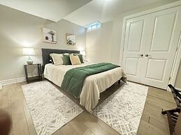 Mississauga Manor - Meadowvale