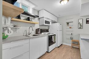 Mississauga Manor - Meadowvale