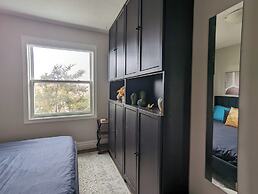 Mississauga Manor - Meadowvale