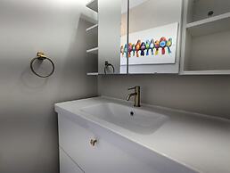 Mississauga Manor - Meadowvale