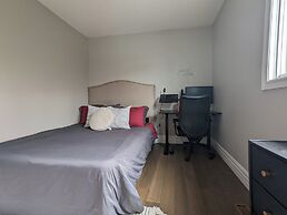 Mississauga Manor - Meadowvale