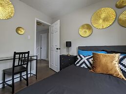 Mississauga Manor - Meadowvale