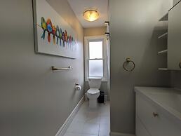 Mississauga Manor - Meadowvale