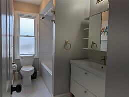 Mississauga Manor - Meadowvale