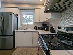 Mississauga Manor - Meadowvale