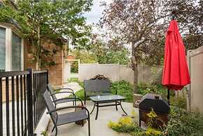 Mississauga Manor - Meadowvale