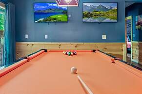 Elegant Elite Estate By Ghosal Luxury Lodging