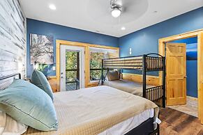 Elegant Elite Estate By Ghosal Luxury Lodging