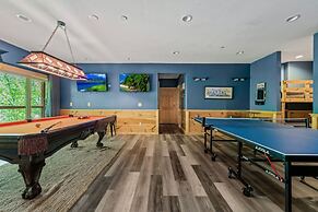 Elegant Elite Estate By Ghosal Luxury Lodging