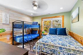 Elegant Elite Estate By Ghosal Luxury Lodging