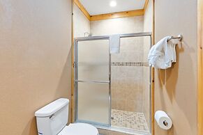 Elegant Elite Estate By Ghosal Luxury Lodging