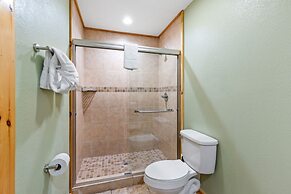 Elegant Elite Estate By Ghosal Luxury Lodging