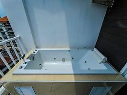 New Nordic Suite 6 by Apartwell