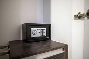 New Nordic Suite 4 by Apartwell