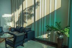 Amazon Apartments by Apartwell