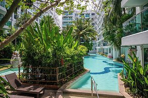 Amazon Apartments by Apartwell