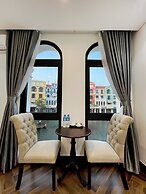 Legacy Grand World Phu Quoc Hotel