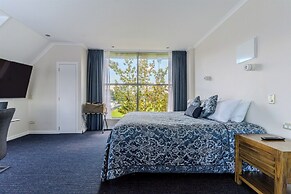 Hamilton Motel 2025 Limited