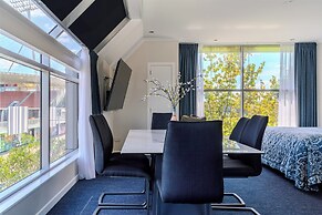 Hamilton Motel 2025 Limited