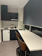Hamilton Motel 2025 Limited