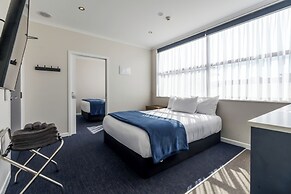 Hamilton Motel 2025 Limited