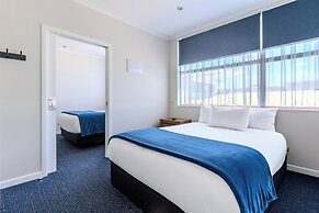 Hamilton Motel 2025 Limited