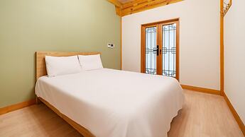 Gyeongju Ipsaedalseumeunal