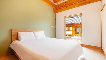 Gyeongju Ipsaedalseumeunal