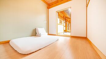 Gyeongju Ipsaedalseumeunal