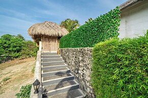 Balangan Beach Villa Idaman Bungalows